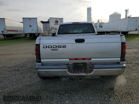 2001 Dodge 3500 z VIN 1B7MC33W71J574245, wystawiony jako Copart lot #84877774 z przebiegiem 200 945 mil mil oraz Szkoda całkowita • Salvage title. Historia ofert i sprzedaży dostępna na DreamBid. Obrazek 6.