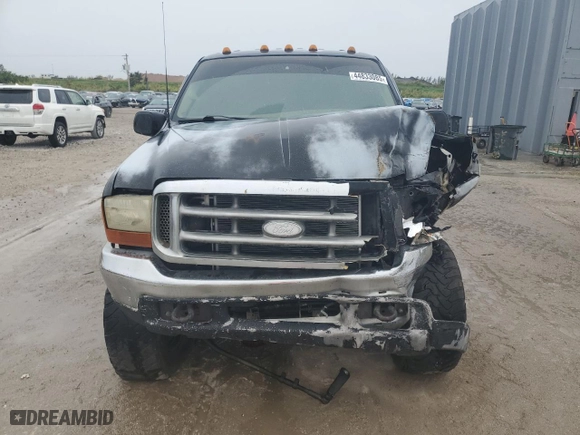 2000 Ford Super Duty F-250 XL with VIN 1FTNW21F1YEC55399, listed as a Copart auction lot 44833085 with 393,351 mi miles and Salvage Title. Bid and sale history available at carsss.com. Image 5.