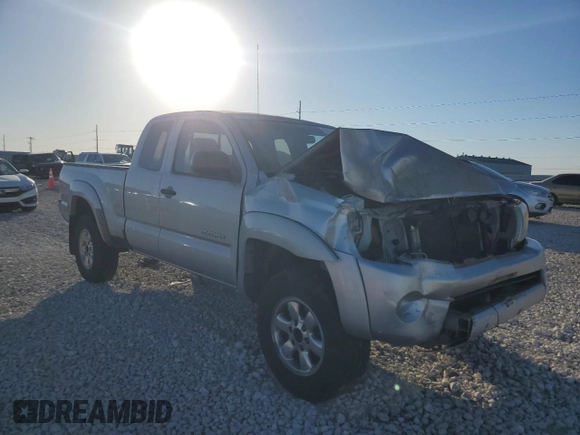2007 Toyota Tacoma PreRunner with VIN 5TETU62N37Z466139, listed as a Copart auction lot 47618895 with 203,648 mi miles and Salvage Title. Bid and sale history available at carsss.com. Image 4.