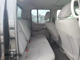 2017 Nissan Frontier SV z VIN 1N6AD0EV8HN737293, wystawiony jako Copart lot #53885675 z przebiegiem 106 844 mil mil oraz Szkoda całkowita • Salvage title. Historia ofert i sprzedaży dostępna na DreamBid. Obrazek 10.