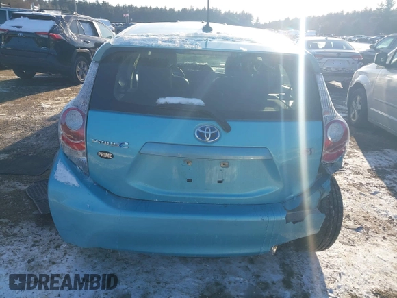 2012 Toyota Prius c One with VIN JTDKDTB31C1026594, listed as a IAAI auction lot 41406091 with 132,470 mi miles. Bid and sale history available at carsss.com. Image 16.