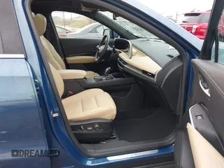 2024 Cadillac XT4 AWD Premium Luxury with VIN 1GYFZDR45RF143981, listed as a IAAI auction lot 42032787 with 14,700 mi miles and . Bid and sale history available at DreamBid. Image 5.