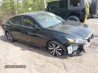 2019 Nissan Altima 2.5 SR with VIN 1N4BL4CV9KC259978, listed as a IAAI auction lot 42019056 with 159,471 mi miles. Bid and sale history available at carsss.com. Image 1.