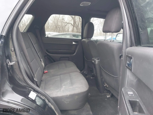 2011 Ford Escape XLT with VIN 1FMCU9DG7BKB03271, listed as a IAAI auction lot 41711731 with 139,135 mi miles. Bid and sale history available at carsss.com. Image 8.