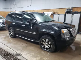 2013 GMC Yukon Denali z VIN 1GKS2EEFXDR200614, wystawiony jako Copart lot #54401155 z przebiegiem 178 481 mil mil oraz Czysty tytuł • Clean title. Historia ofert i sprzedaży dostępna na DreamBid. Obrazek 4.