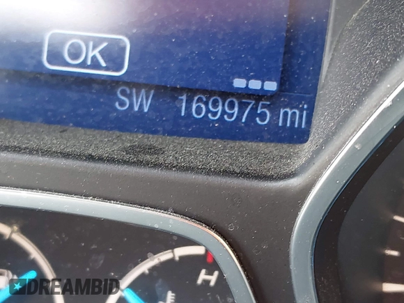 2013 Ford Escape SE with VIN 1FMCU0G90DUB37052, listed as a IAAI auction lot 42132973 with 169,975 mi miles and . Bid and sale history available at DreamBid. Image 15.