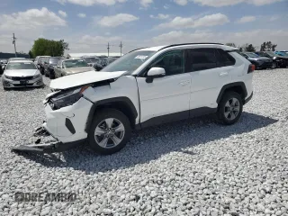 2023 Toyota RAV4 Hybrid LE z VIN 4T3MWRFV4PU093747, wystawiony jako Copart lot #46524765 z przebiegiem 30 139 mil mil oraz Szkoda całkowita • Salvage title. Historia ofert i sprzedaży dostępna na DreamBid. Obrazek 1.