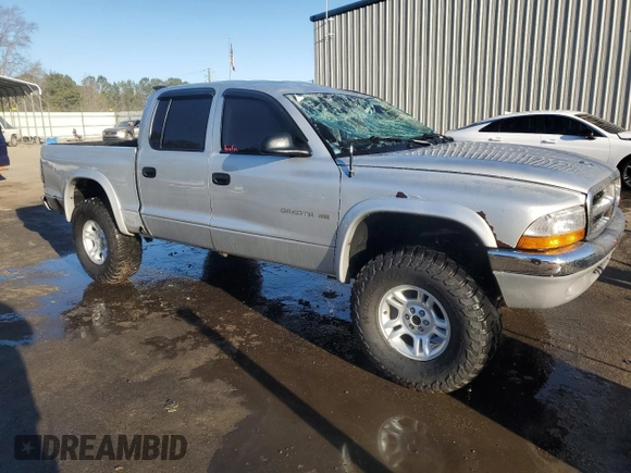 2002 Dodge Dakota SLT with VIN 1B7HG48N42S588224, listed as a Copart auction lot 87807265 with 69,817 mi miles and Salvage Title. Bid and sale history available at carsss.com. Image 4.