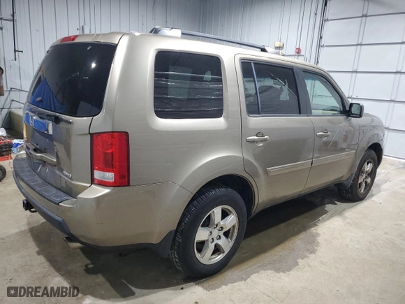 2011 Honda Pilot EX-L with VIN 5FNYF4H51BB041086, listed as a Copart auction lot 46243635 with 216,810 mi miles and Clean Title. Bid and sale history available at carsss.com. Image 3.