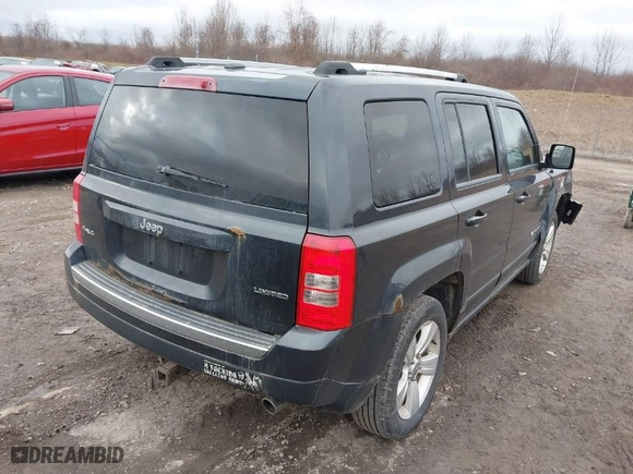 2014 Jeep Patriot Limited with VIN 1C4NJRCB8ED648089, listed as a IAAI auction lot 41801878 with 102,346 mi miles. Bid and sale history available at carsss.com. Image 4.
