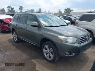 2008 Toyota Highlander Sport with VIN JTEES43A182106853, listed as a IAAI auction lot 42645682 with 184,118 mi miles and . Bid and sale history available at DreamBid. Image 1.