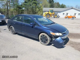 2007 Honda Civic Sdn LX with VIN 1HGFA16547L034503, listed as a IAAI auction lot 42063562 with 181,281 mi miles. Bid and sale history available at carsss.com. Image 1.