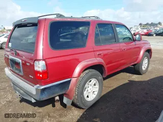 2002 Toyota 4Runner SR5 with VIN JT3GN86R320251882, listed as a IAAI auction lot 41934287 with 189,989 mi miles. Bid and sale history available at carsss.com. Image 4.