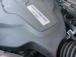 2019 Honda Pilot Touring 8-Passenger with VIN 5FNYF6H99KB033154, listed as a Copart auction lot 70672085 with 104,300 mi miles and Salvage title. Bid and sale history available at DreamBid. Image 16.