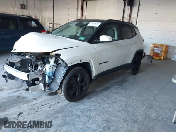 2018 Jeep Compass Altitude with VIN 3C4NJDBB4JT395992, listed as a IAAI auction lot 41318649 with 88,887 mi miles and . Bid and sale history available at carsss.com. Image 17.