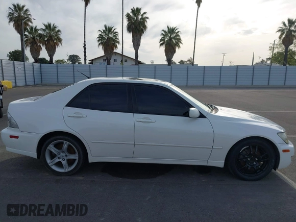 2001 Lexus IS with VIN JTHBD182610006684, listed as a IAAI auction lot 42046945 with 318,600 mi miles. Bid and sale history available at carsss.com. Image 14.