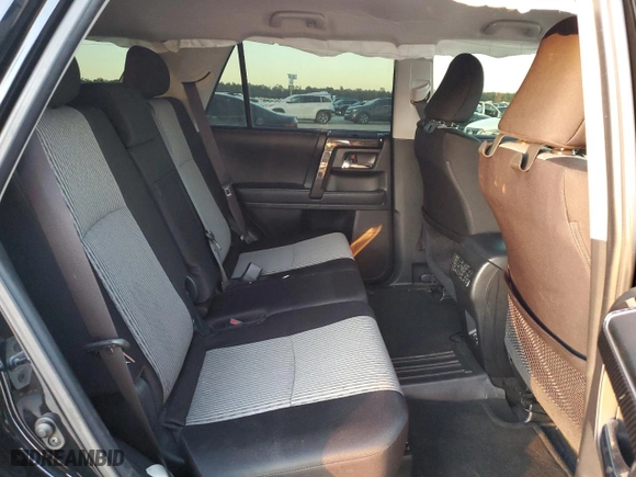 2021 Toyota 4Runner SR5 with VIN JTEEU5JR1M5237556, listed as a Copart auction lot 87691135 with 87,467 mi miles and Salvage Title. Bid and sale history available at carsss.com. Image 11.