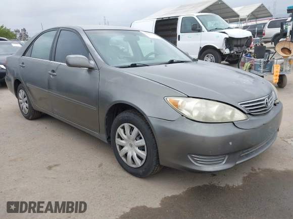 2006 Toyota Camry STD with VIN 4T1BE32K46U680668, listed as a IAAI auction lot 42205981 with 163,277 mi miles. Bid and sale history available at carsss.com. Image 1.