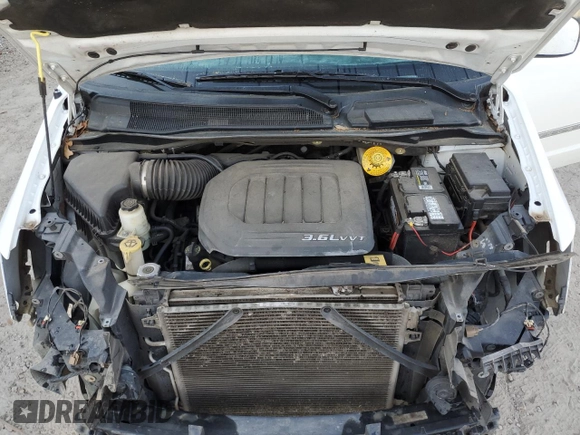 2015 Chrysler Town & Country Touring with VIN 2C4RC1BG4FR726022, listed as a Copart auction lot 50400675 with 231,821 mi miles and Salvage Title. Bid and sale history available at carsss.com. Image 11.