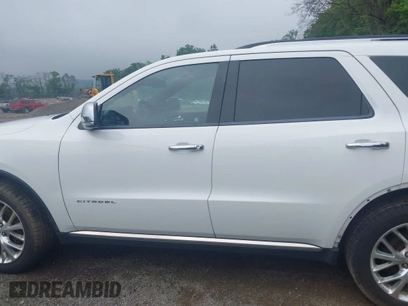 2015 Dodge Durango Citadel z VIN 1C4SDJET4FC688548, wystawiony jako IAAI lot #42448775 z przebiegiem 157 297 mil mil oraz . Historia ofert i sprzedaży dostępna na DreamBid. Obrazek 14.