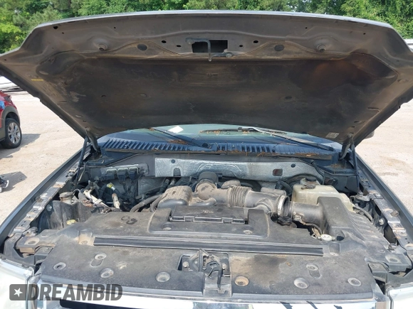2010 Ford Expedition SSV with VIN 1FMJU1F5XAEB67077, listed as a IAAI auction lot 42380615 with 283,851 mi miles and . Bid and sale history available at DreamBid. Image 10.