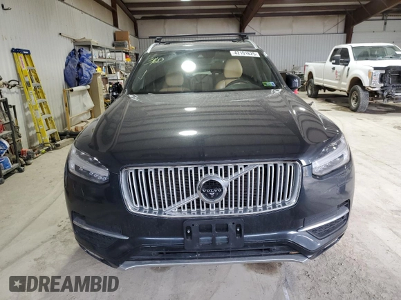 2017 Volvo XC90 Inscription with VIN YV4A22PLXH1166376, listed as a Copart auction lot 42101625 with 83,020 mi miles and Salvage Title. Bid and sale history available at carsss.com. Image 5.