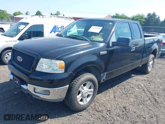 2004 Ford F-150 XLT z VIN 1FTPX14524FA41402, wystawiony jako IAAI lot #42571803 z przebiegiem 160 983 mil mil oraz . Historia ofert i sprzedaży dostępna na DreamBid. Obrazek 2.
