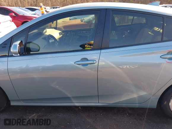 2018 Toyota Prius Two with VIN JTDKBRFU3J3581527, listed as a IAAI auction lot 41304839 with 120,629 mi miles. Bid and sale history available at carsss.com. Image 15.