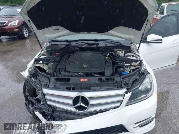 2013 Mercedes-Benz C 300 Sport с VIN WDDGF8AB7DR276047, выставлен на аукционе IAAI как лот 42511628 с пробегом 113 694 миль миль и . История ставок и продаж доступна на DreamBid. Изображение 10.