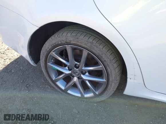 2013 Lexus IS 250 with VIN JTHCF5C2XD5062390, listed as a IAAI auction lot 41403300 with 84,181 mi miles and . Bid and sale history available at DreamBid. Image 18.