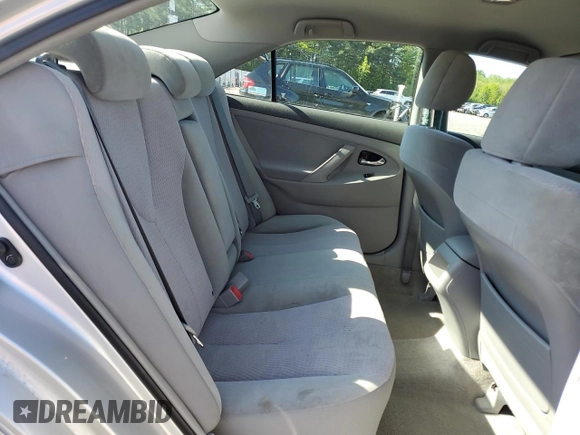 2010 Toyota Camry z VIN 4T1BF3EK8AU042859, wystawiony jako Copart lot #56377355 z przebiegiem 71 660 mil mil oraz Szkoda całkowita • Salvage title. Historia ofert i sprzedaży dostępna na DreamBid. Obrazek 10.