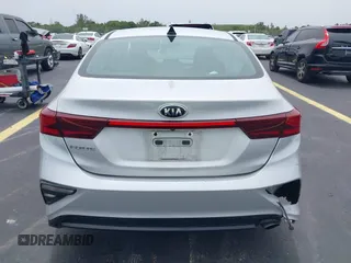 2019 Kia Forte LXS с VIN 3KPF24AD6KE044933, выставлен на аукционе IAAI как лот 42424725 с пробегом 142 854 миль миль и . История ставок и продаж доступна на DreamBid. Изображение 16.