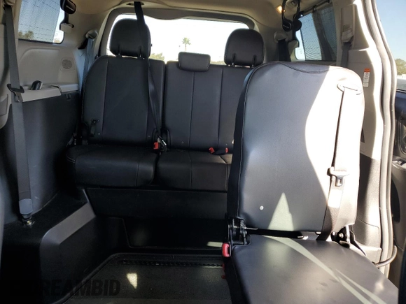 2020 Toyota Sienna SE with VIN 5TDXZ3DC2LS029818, listed as a Copart auction lot 88257995 with 55,027 mi miles and Salvage Title. Bid and sale history available at carsss.com. Image 10.