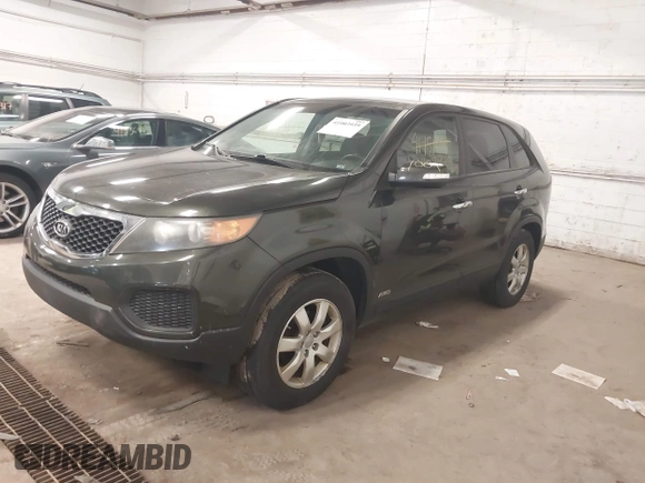 2012 Kia Sorento LX with VIN 5XYKTDA63CG264158, listed as a IAAI auction lot 41903939 with 162,633 mi miles. Bid and sale history available at carsss.com. Image 2.