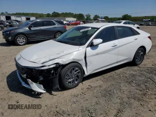 2024 Hyundai Elantra SEL z VIN KMHLM4DGXRU760910, wystawiony jako Copart lot #53364105 z przebiegiem 34 095 mil mil oraz Szkoda całkowita • Salvage title. Historia ofert i sprzedaży dostępna na DreamBid. Obrazek 1.