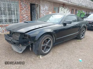 2008 Ford Mustang GT Deluxe with VIN 1ZVHT82H885180206, listed as a IAAI auction lot 41961683 with 133,820 mi miles and . Bid and sale history available at DreamBid. Image 2.