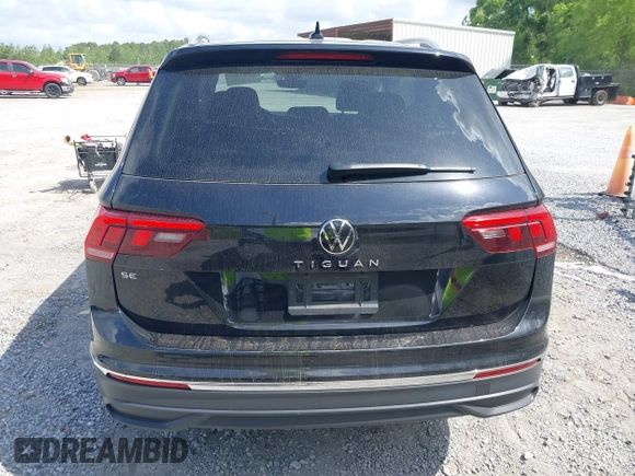 2024 Volkswagen Tiguan SE with VIN 3VV3B7AX7RM029891, listed as a IAAI auction lot 42087357 with 43,636 mi miles and . Bid and sale history available at DreamBid. Image 16.