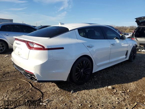 2018 Kia Stinger Premium with VIN KNAE25LA4J6015565, listed as a Copart auction lot 82378014 with 48,281 mi miles and Salvage Title. Bid and sale history available at DreamBid. Image 3.