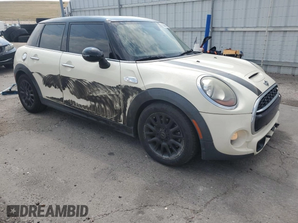 2016 MINI Hardtop 4 Door S with VIN WMWXU3C57G2B63075, listed as a Copart auction lot 63998995 with 71,008 mi miles and Salvage title. Bid and sale history available at DreamBid. Image 4.