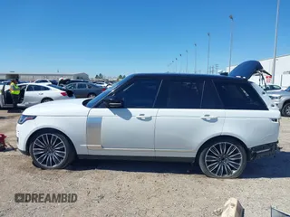 2022 Land Rover Range Rover Westminster z VIN SALGS2RU3NA460712, wystawiony jako IAAI lot #41578730 z przebiegiem 57 119 mil mil oraz . Historia ofert i sprzedaży dostępna na DreamBid. Obrazek 15.