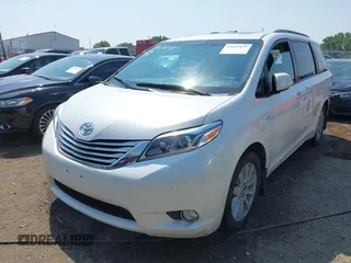 2017 Toyota Sienna XLE z VIN 5TDDZ3DC5HS150577, wystawiony jako IAAI lot #42431875 z przebiegiem 108 275 mil mil oraz . Historia ofert i sprzedaży dostępna na DreamBid. Obrazek 17.