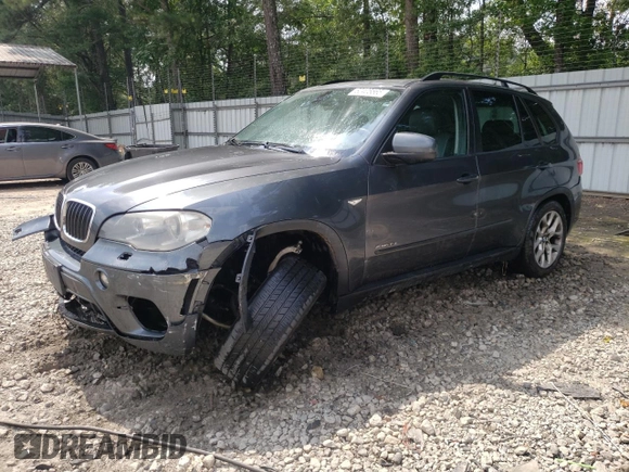 2012 BMW X5 35i z VIN 5UXZV4C55CL753810, wystawiony jako Copart lot #62405565 z przebiegiem 178 504 mil mil oraz Szkoda całkowita • Salvage title. Historia ofert i sprzedaży dostępna na DreamBid. Obrazek 1.