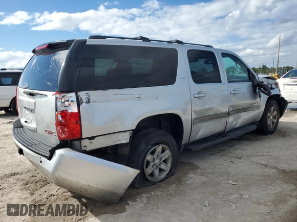 2013 GMC Yukon XL SLT with VIN 1GKS2KE70DR337150, listed as a Copart auction lot 47085345 with 72,099 mi miles and Salvage Title. Bid and sale history available at carsss.com. Image 3.