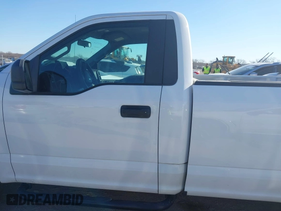 2018 Ford F-150 XL with VIN 1FTMF1CB6JKE06101, listed as a IAAI auction lot 41411228 with 34,612 mi miles. Bid and sale history available at carsss.com. Image 15.