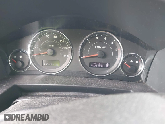 2009 Jeep Commander Sport with VIN 1J8HG48K39C553953, listed as a IAAI auction lot 41863115 with 175,461 mi miles. Bid and sale history available at carsss.com. Image 7.