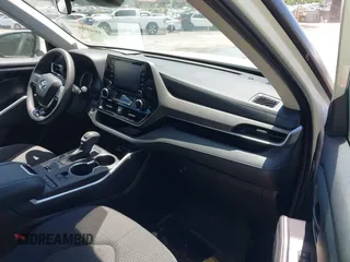 2021 Toyota Highlander L with VIN 5TDCZRAH6MS067507, listed as a IAAI auction lot 38480956 with 23,687 mi miles and . Bid and sale history available at DreamBid. Image 5.