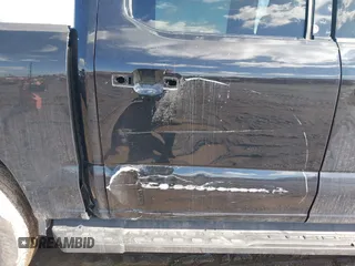 2024 Ford F-150 Lightning XLT z VIN 1FTVW3LK3RWG06339, wystawiony jako IAAI lot #41664763 z przebiegiem 9 891 mil mil oraz . Historia ofert i sprzedaży dostępna na DreamBid. Obrazek 21.