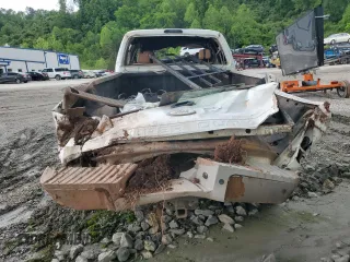 2004 Ford F-350 XL with VIN 1FTSW31P14EB99282, listed as a Copart auction lot 56702565 with Not provided miles and Salvage title. Bid and sale history available at DreamBid. Image 6.