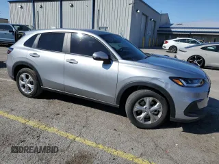 2024 Honda HR-V LX with VIN 3CZRZ1H30RM735938, listed as a Copart auction lot 47836565 with 8,157 mi miles and Salvage Title. Bid and sale history available at carsss.com. Image 4.