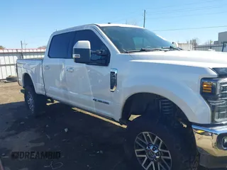 2017 Ford F-250 Lariat z VIN 1FT7W2BT4HED25460, wystawiony jako IAAI lot #41639705 z przebiegiem 178 349 mil mil oraz . Historia ofert i sprzedaży dostępna na DreamBid. Obrazek 6.